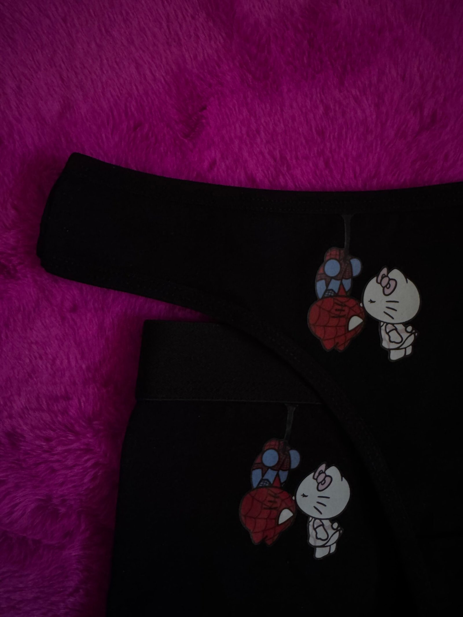 Set Spider-Man e Hello Kitty "in Love" - immagine 2